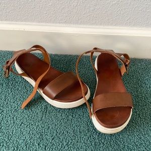 Mini Flat-form Sandals